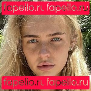 Annika Boron Nude Onlyfans Photo 31