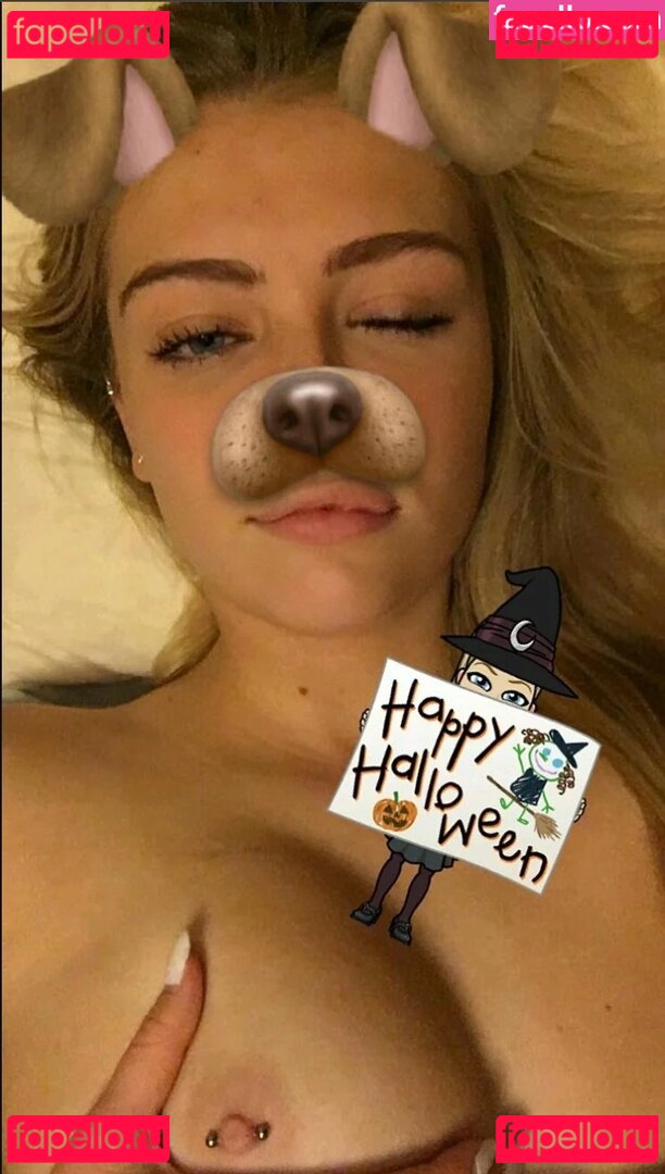 Annika Boron Nude Onlyfans Photo 16