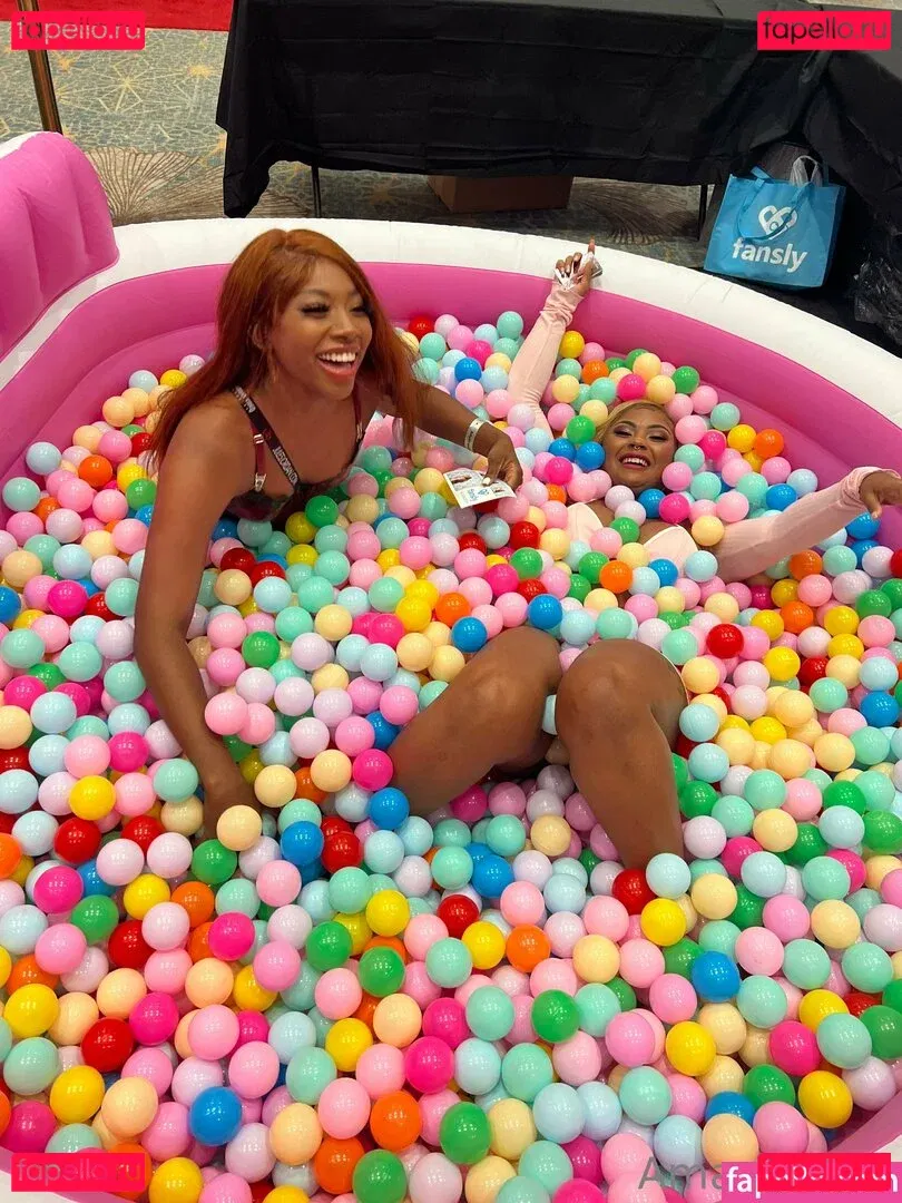 amariantics Onlyfans Photo Gallery 