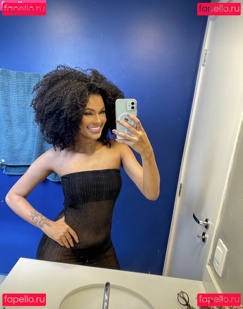 Nicole Black Doll Nude Onlyfans Photo 5