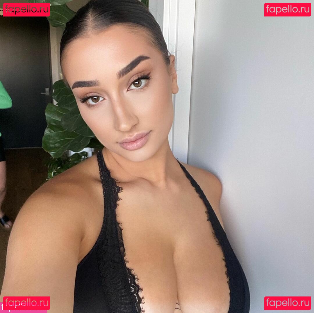 Carla Dior Nude Onlyfans Photo 19