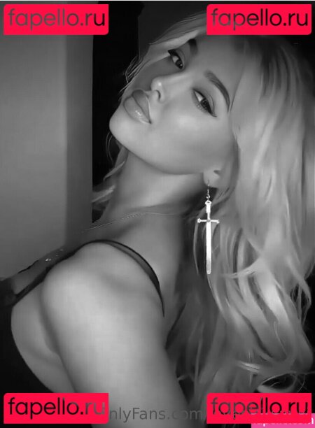Savii Nude Onlyfans Photo 11
