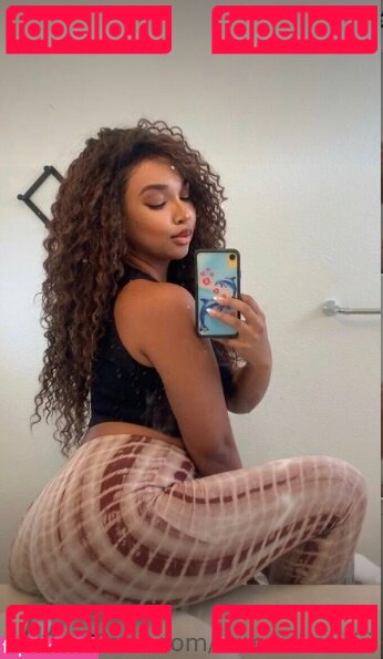 Savii Nude Onlyfans Photo 9