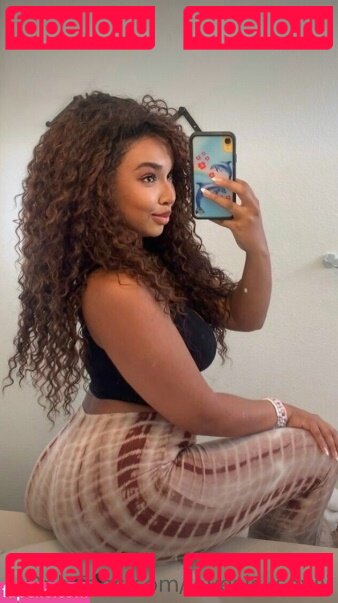 Savii Nude Onlyfans Photo 7