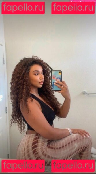 Savii Nude Onlyfans Photo 8