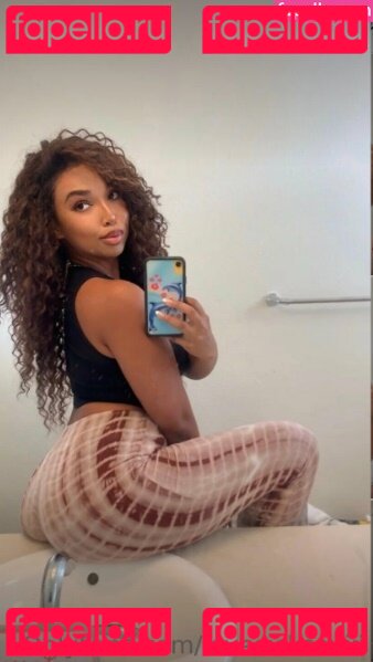 Savii Nude Onlyfans Photo 6