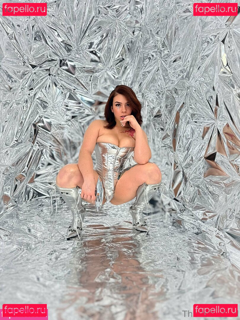 therubiered Nude Onlyfans Photo 46