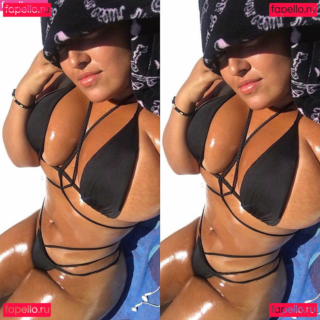 Yiovanna20 Nude Onlyfans Photo 7