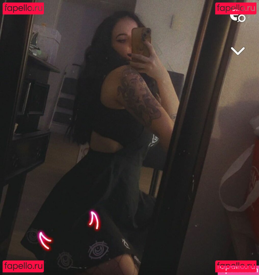 Mistress Trinity Faith Nude Onlyfans Photo 25