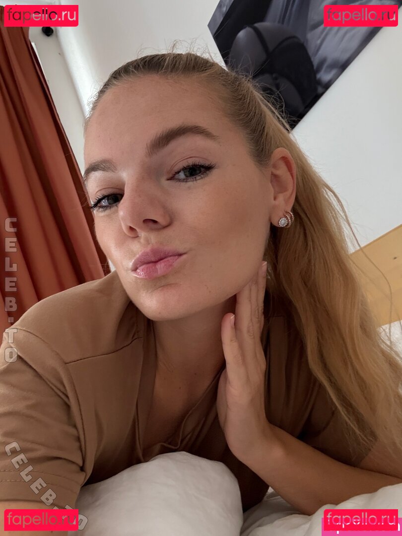 Katerina Karaskova Nude Onlyfans Photo 13