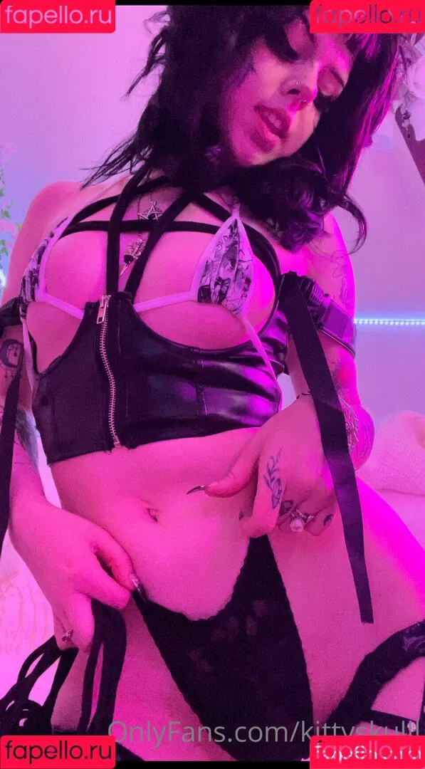 kittyskulll Onlyfans Photo Gallery 
