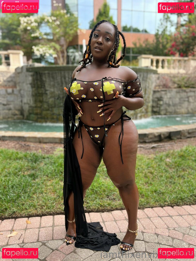 Thixen Vixen Nude Onlyfans Photo 13