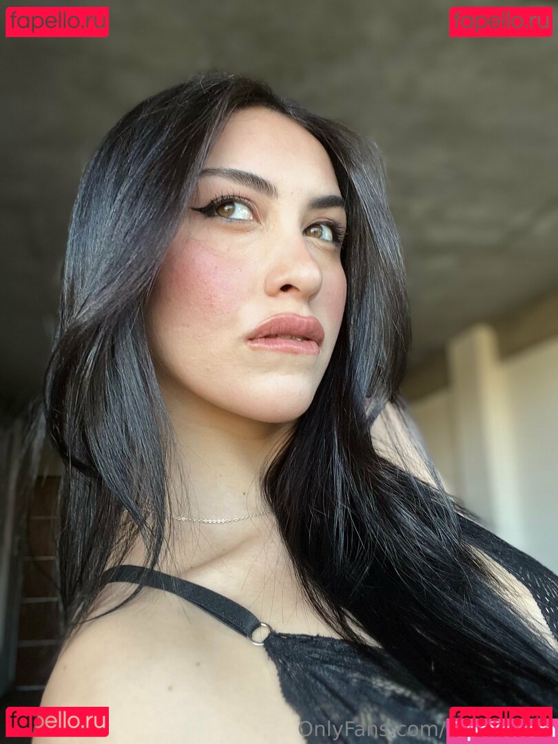 martafalco Nude Onlyfans Photo 31