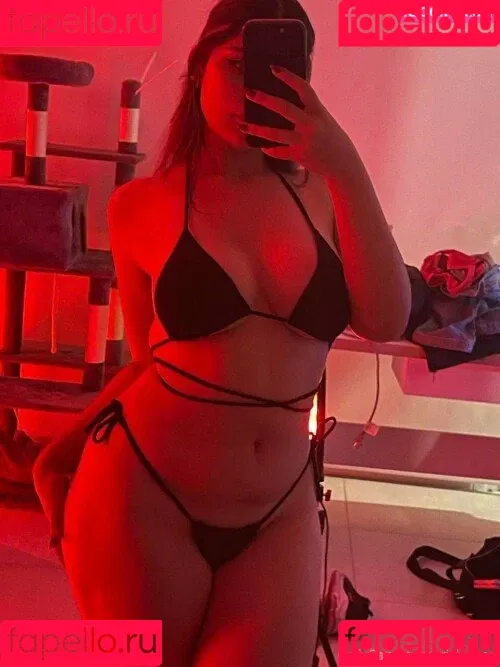 Julieta Allegretti Onlyfans Photo Gallery 