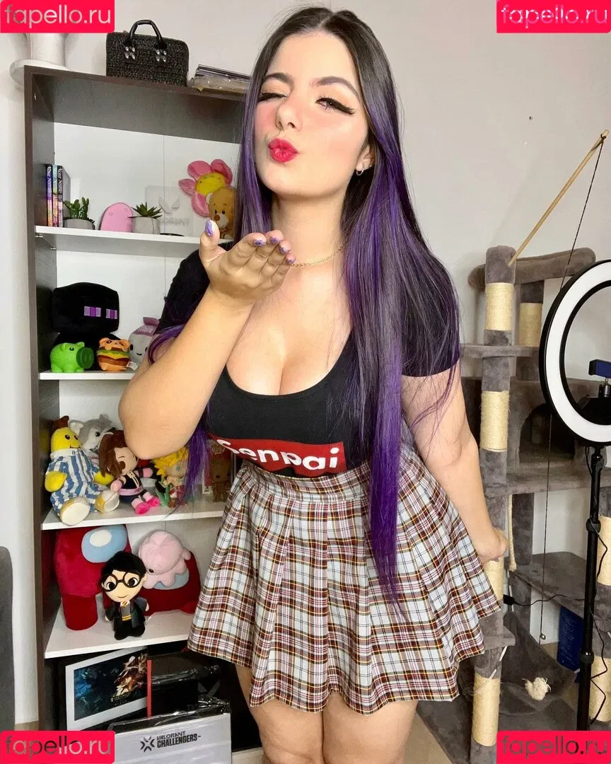 Julieta Allegretti Onlyfans Photo Gallery 