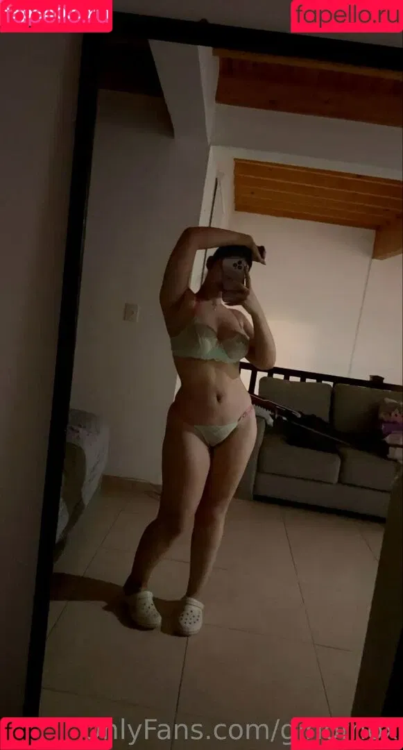Julieta Allegretti Onlyfans Photo Gallery 