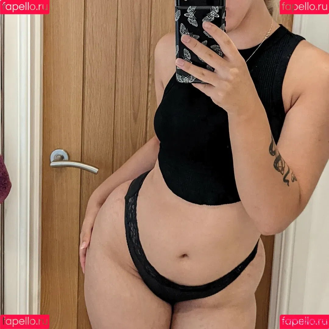 goth.kitten Onlyfans Photo Gallery 