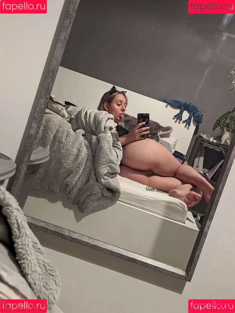 goth.kitten Onlyfans Photo Gallery 