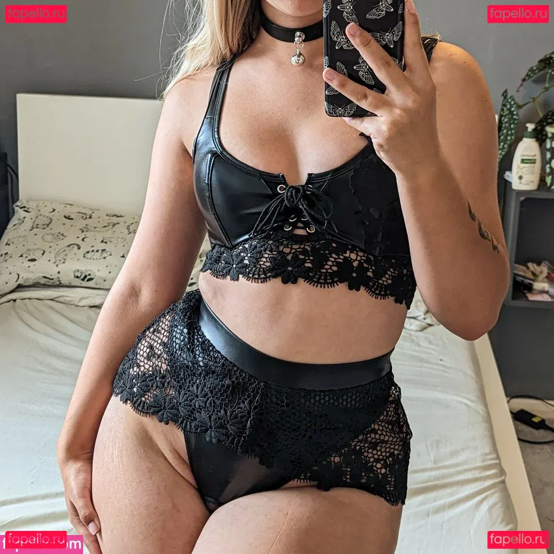 goth.kitten Onlyfans Photo Gallery 