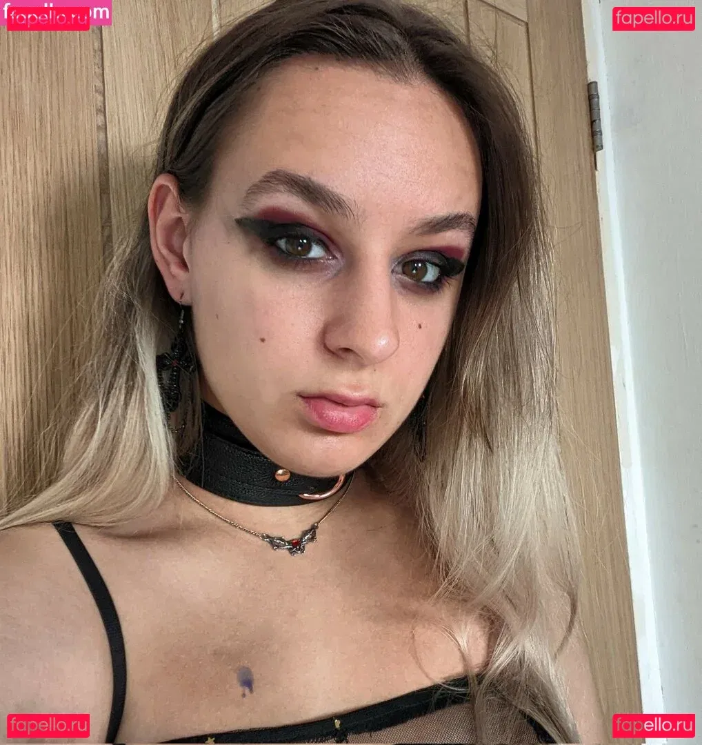goth.kitten Onlyfans Photo Gallery 