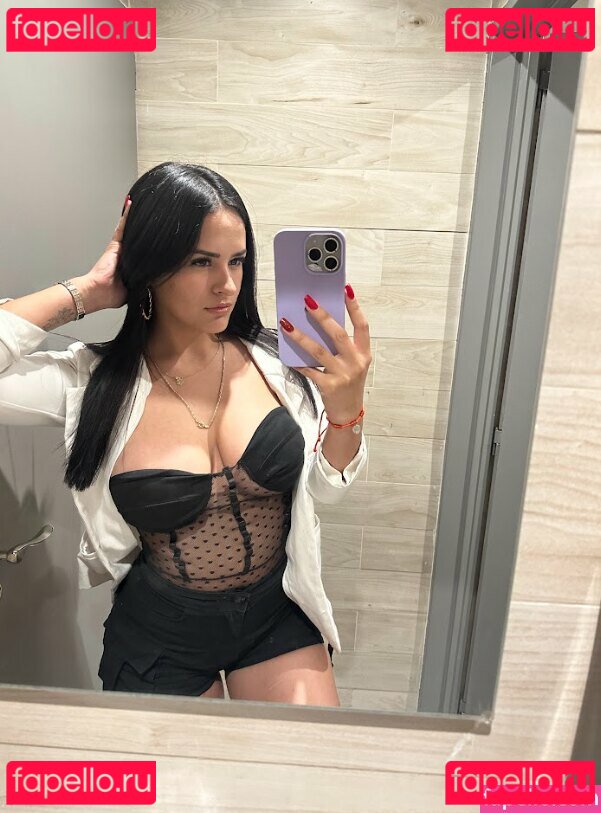 selenasmilesalways Nude Onlyfans Photo 15