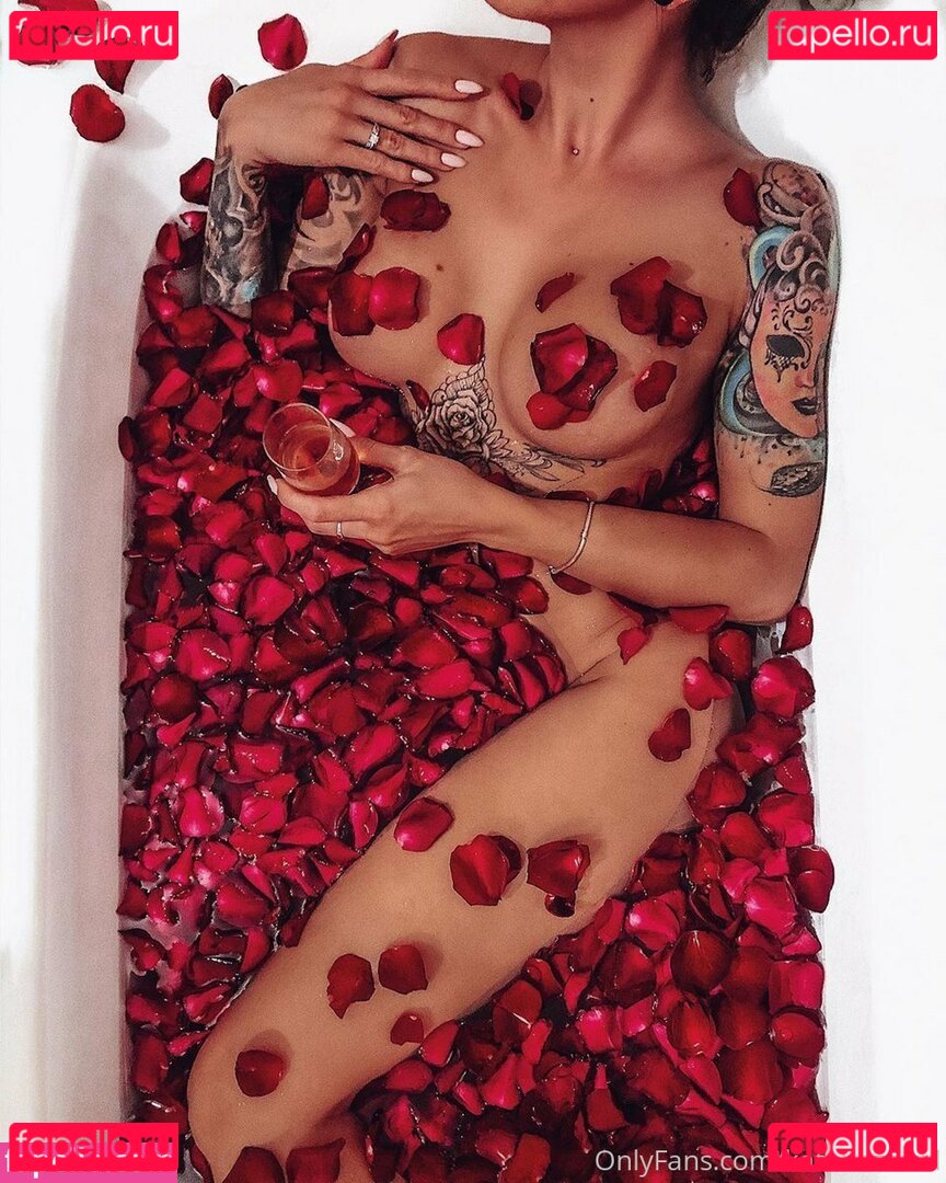 Kate Hazzard Nude Onlyfans Photo 30