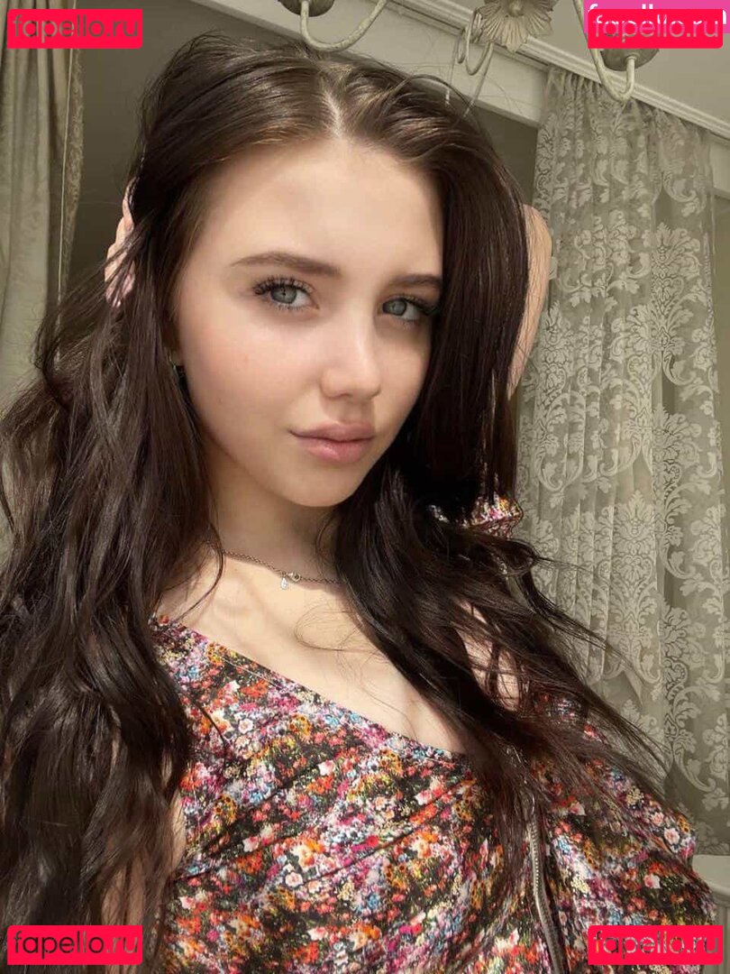 Stella Quinn Nude Onlyfans Photo 8