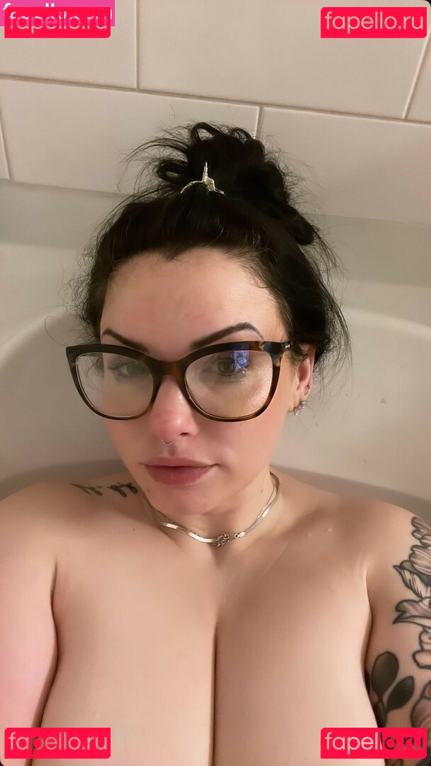 Megamelz Nude Onlyfans Photo 8