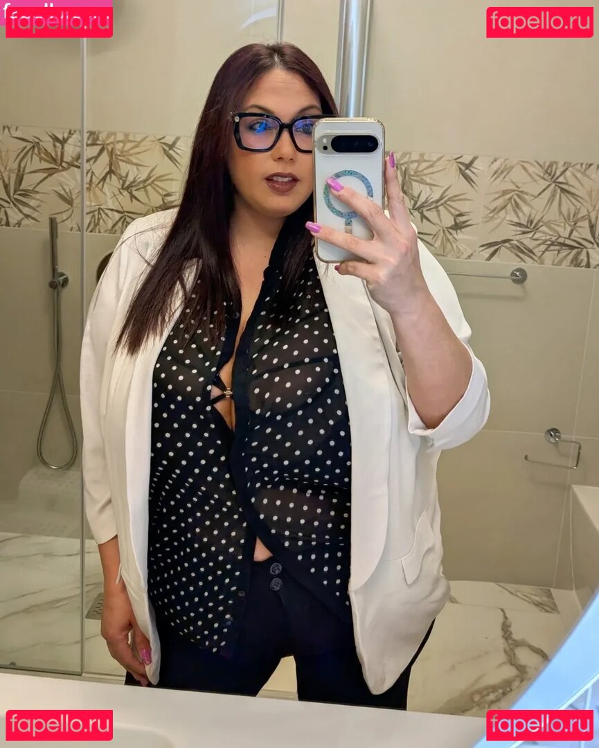 Laura Chiaramonte Nude Onlyfans Photo 41