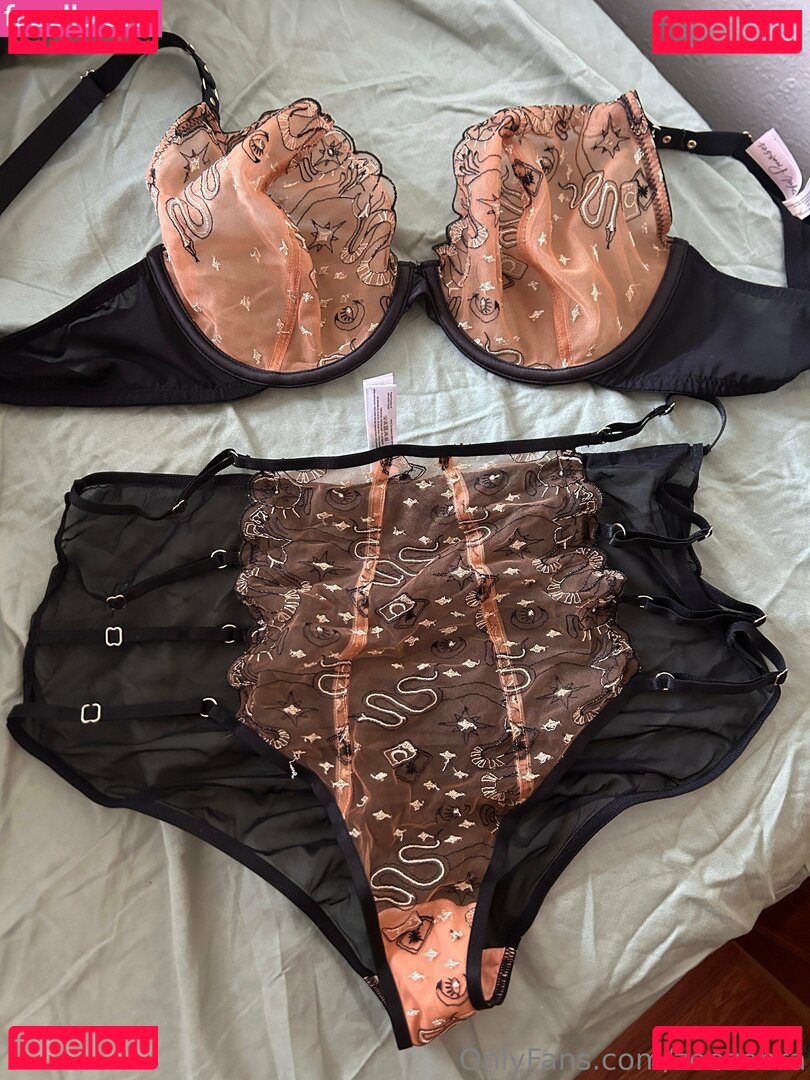 zoezebra Nude Onlyfans Photo 12