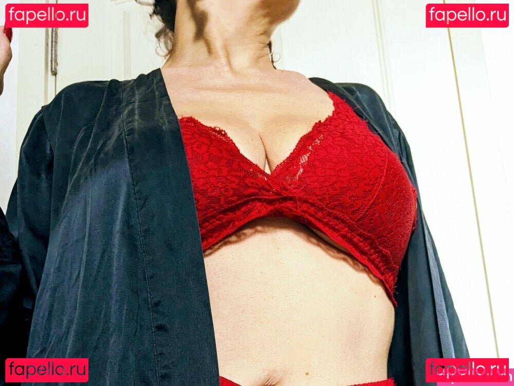 Katie Sands Nude Onlyfans Photo 12