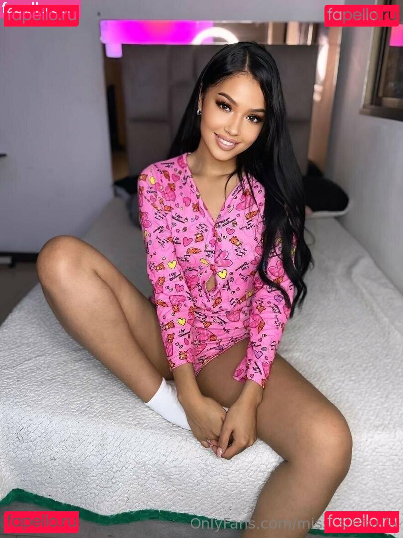 Miss Stefania Nude Onlyfans Photo 12