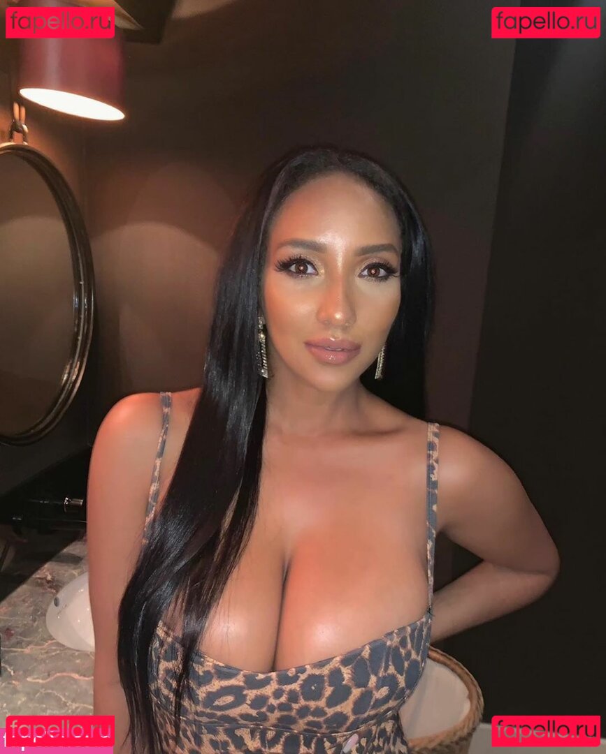 ShayLiving Nude Onlyfans Photo 11