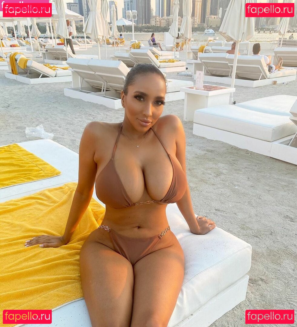 ShayLiving Nude Onlyfans Photo 9