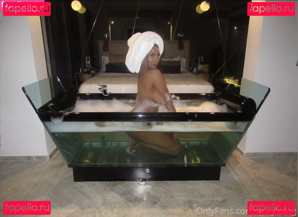 ShayLiving Nude Onlyfans Photo 4