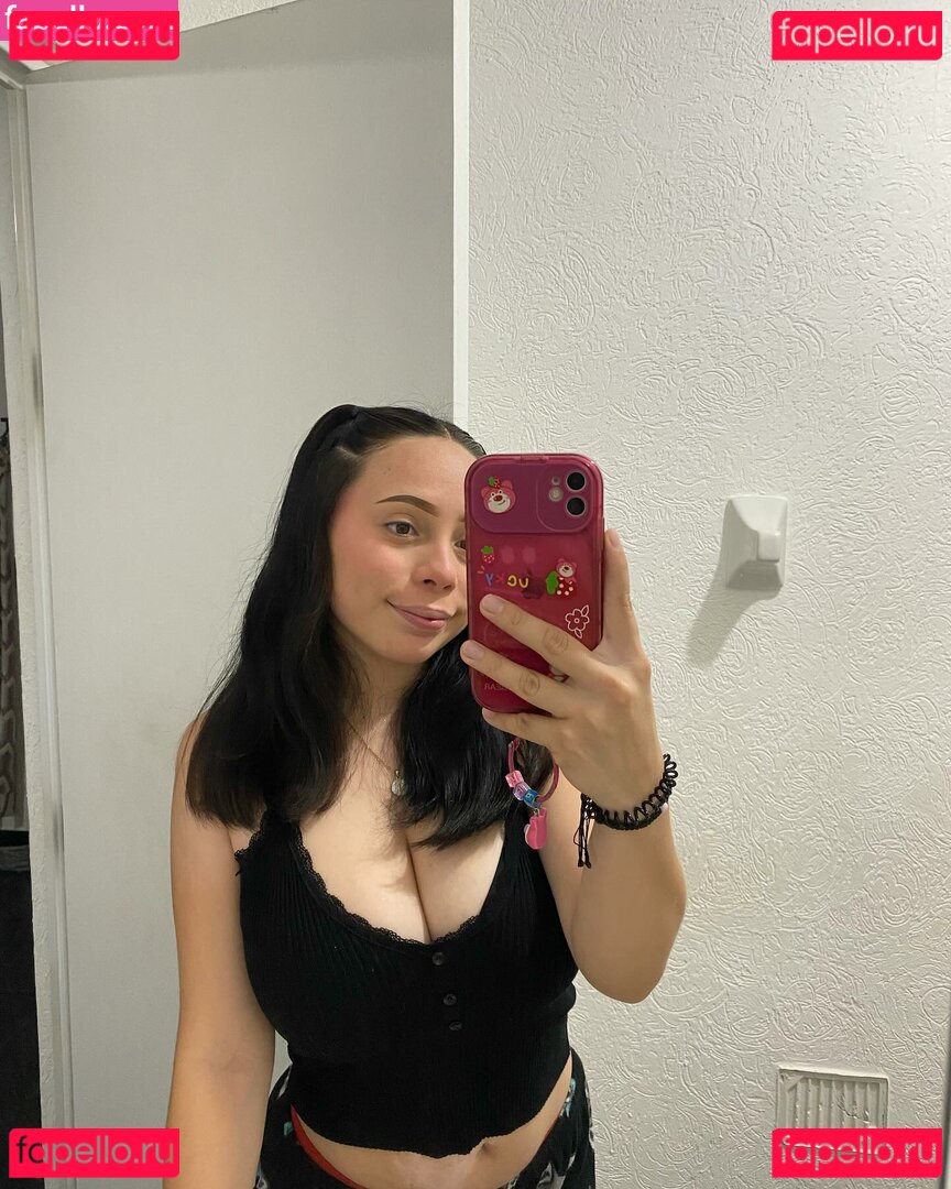 Karla Ruiz Nude Onlyfans Photo 32
