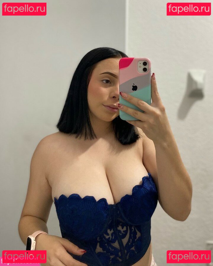 Karla Ruiz Nude Onlyfans Photo 11