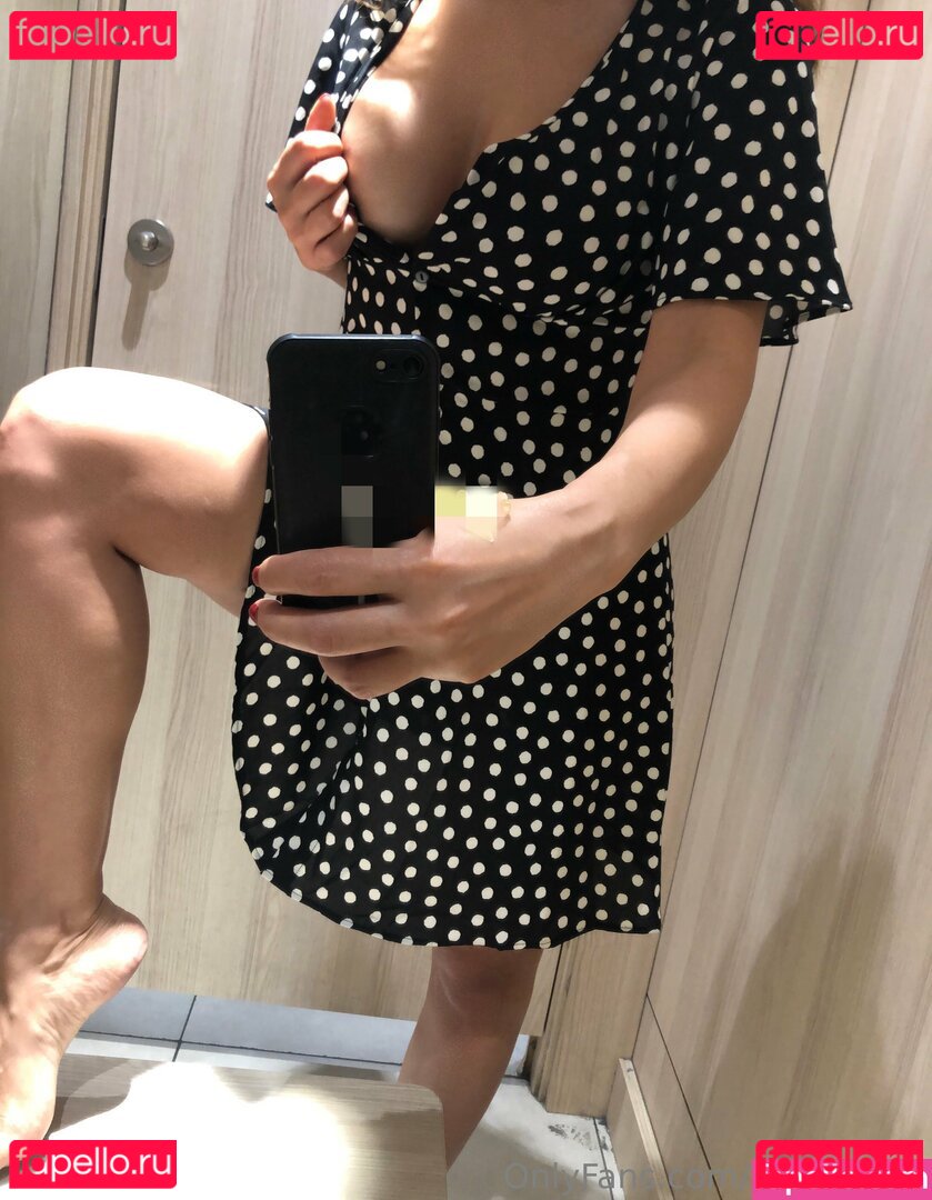 Pirayenole Nude Onlyfans Photo 8