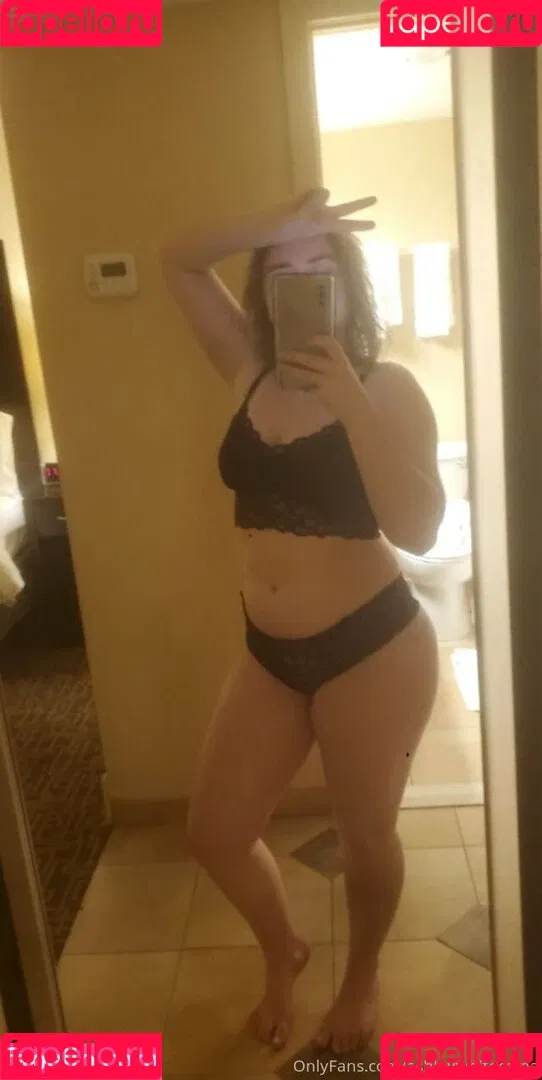 ashleywhitecams Onlyfans Photo Gallery 