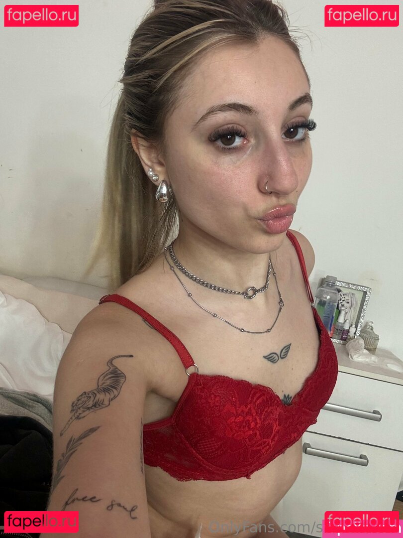 rubiasophiee Nude Onlyfans Photo 17