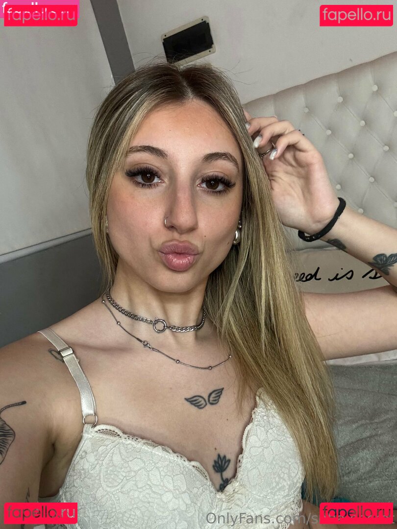 rubiasophiee Nude Onlyfans Photo 6