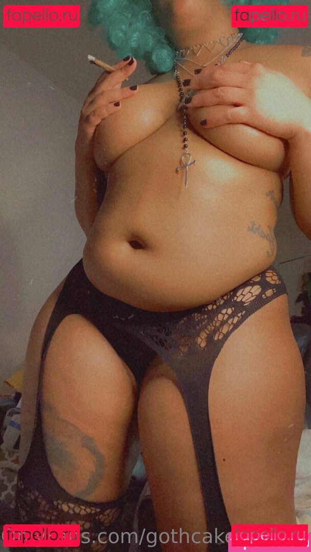 Gothcakez Nude Onlyfans Photo 32