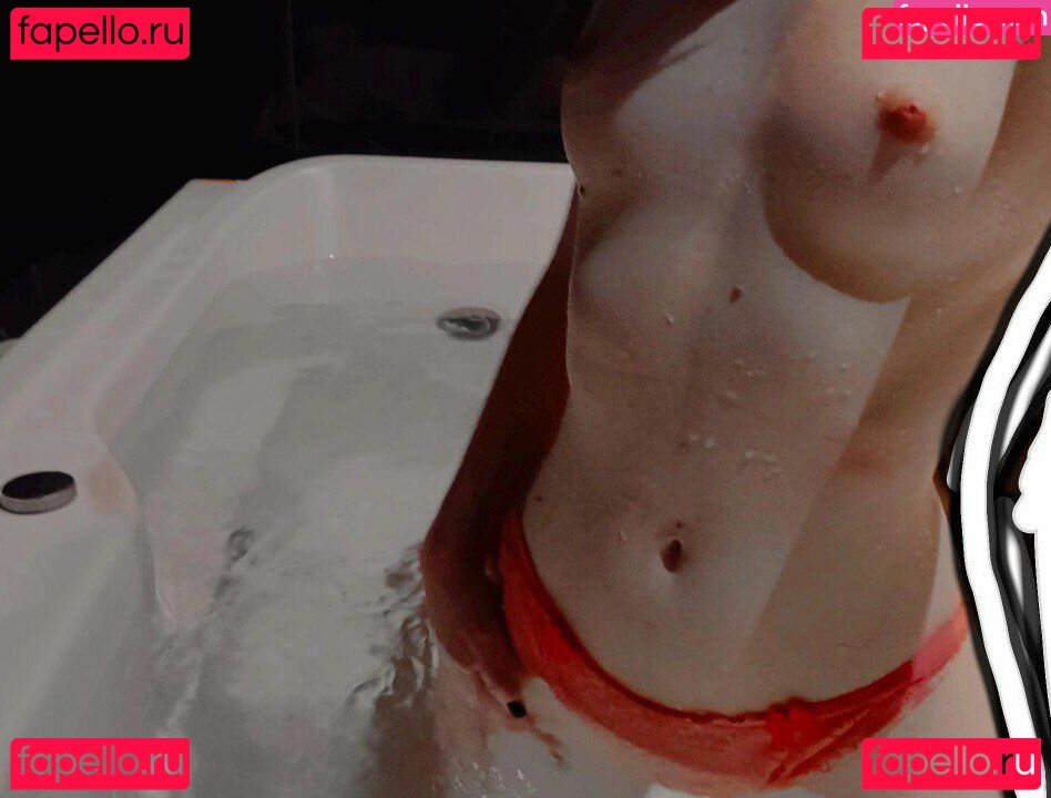 madacosplayer Nude Onlyfans Photo 25