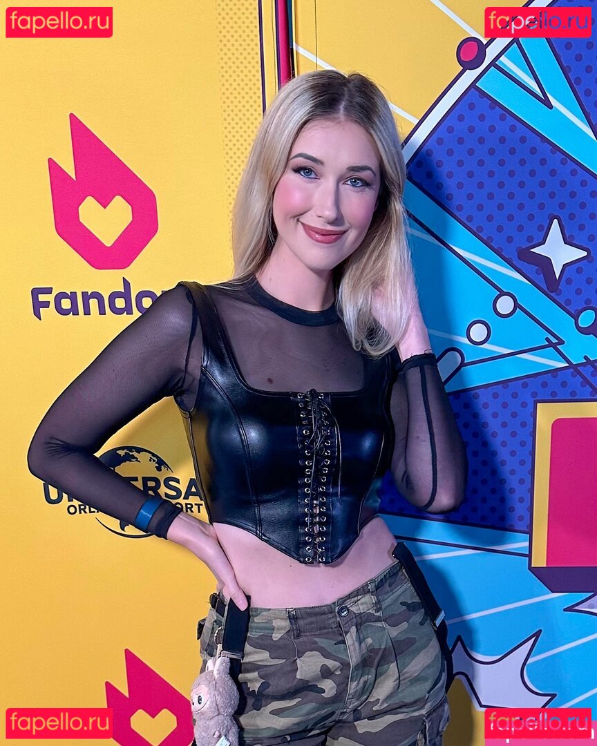Noelle Foley Nude Onlyfans Photo 7