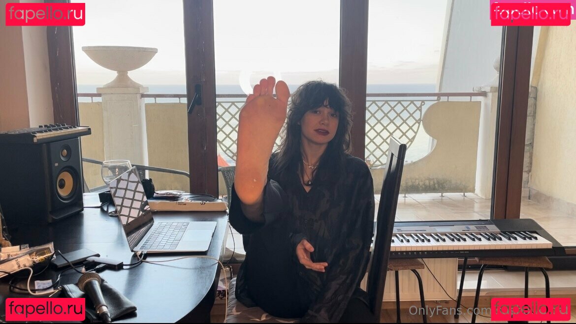 sasha_kugat Nude Onlyfans Photo 11