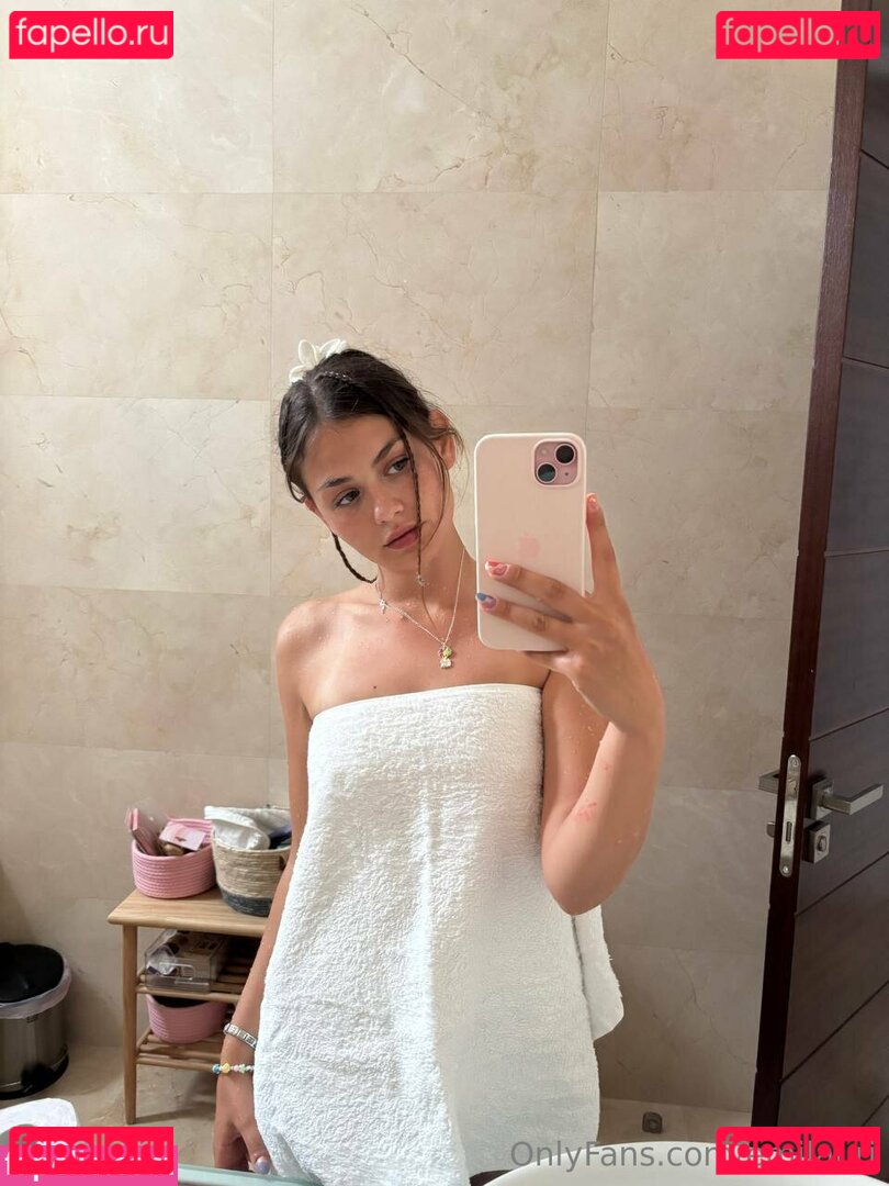 emilauri Nude Onlyfans Photo 18
