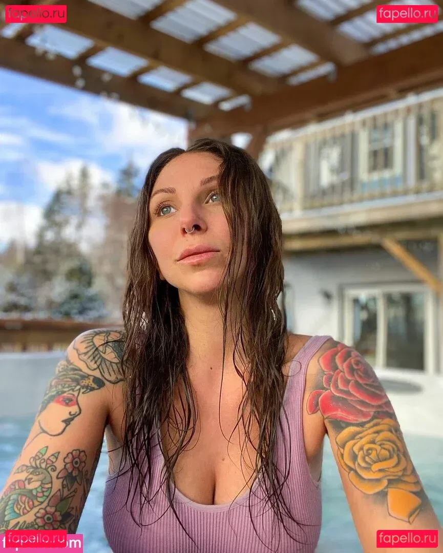 Christine Cote Onlyfans Photo Gallery 