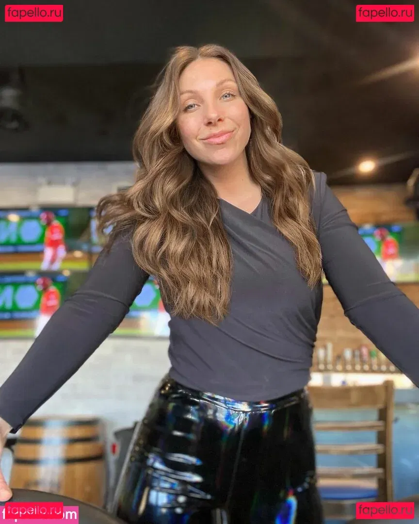 Christine Cote Onlyfans Photo Gallery 