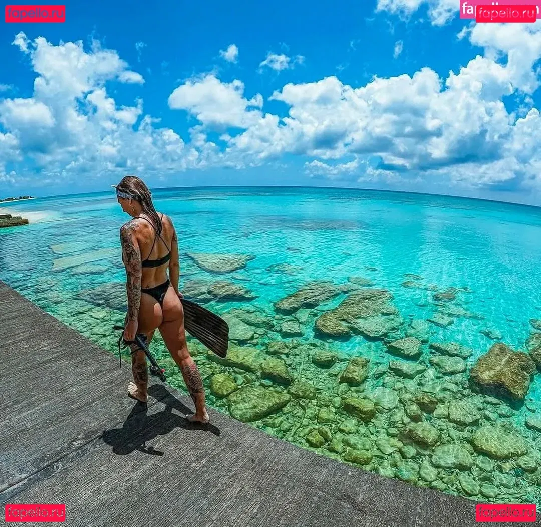 Christine Cote Onlyfans Photo Gallery 