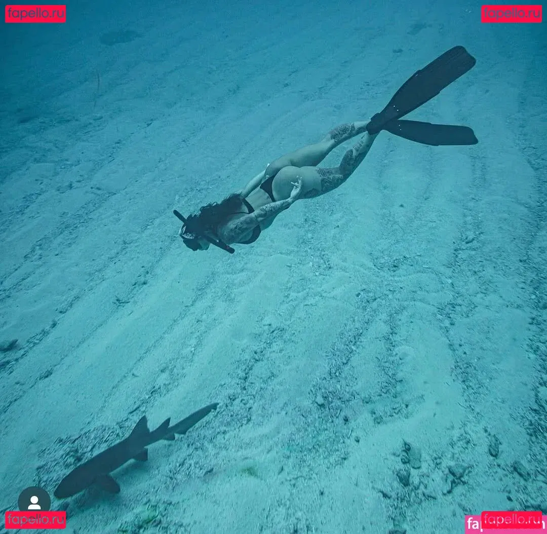 Christine Cote Onlyfans Photo Gallery 